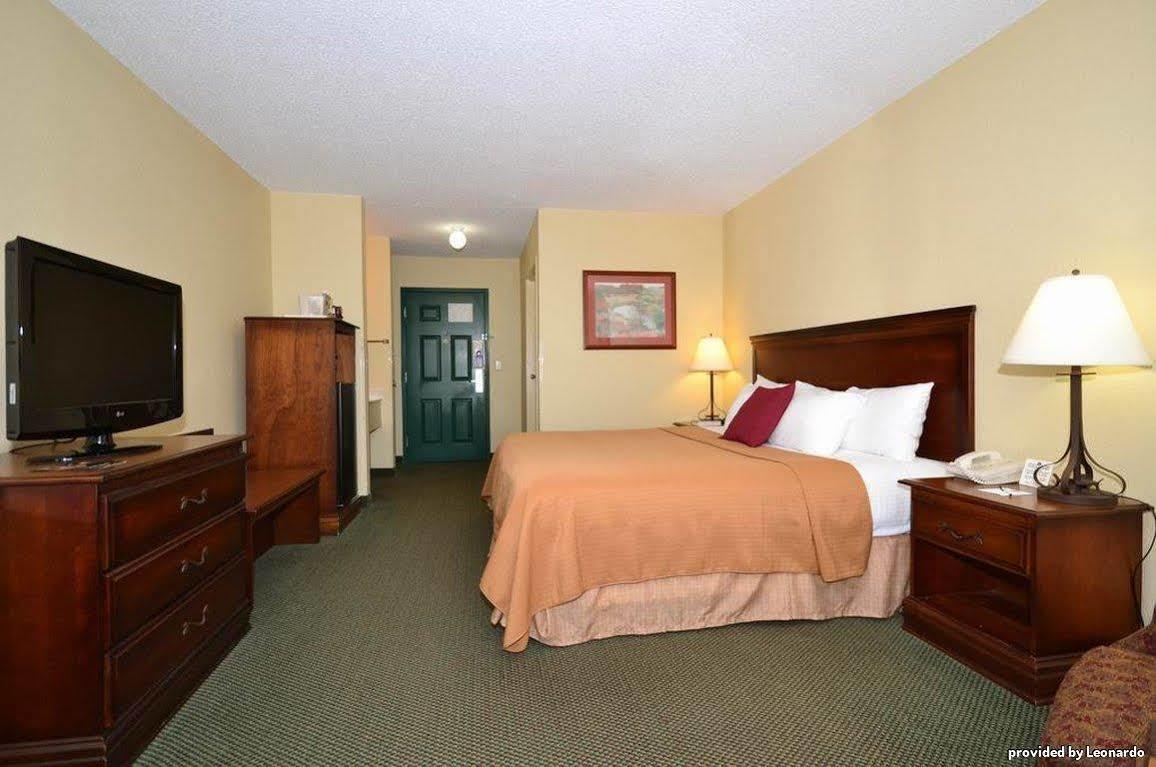 Best Western Timberridge Inn Grove Room photo